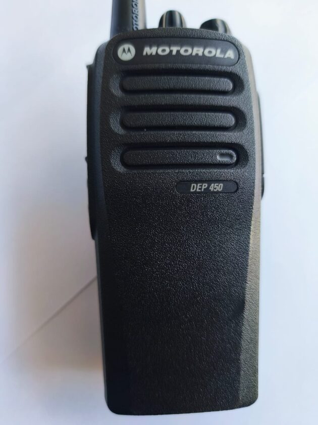 Radio Motorola modelo DEP450 + accesorios - Imagen 6