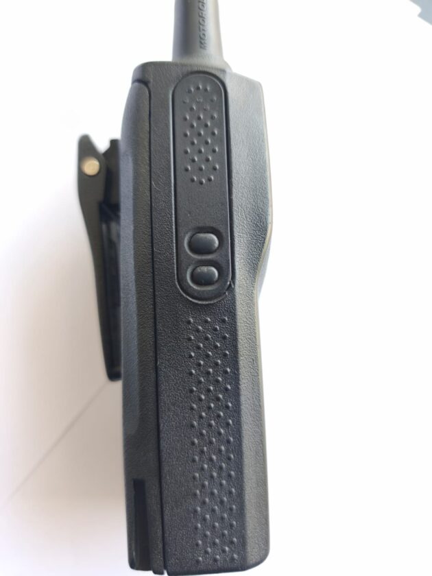 Radio Motorola modelo EP450s + accesorios - Imagen 5